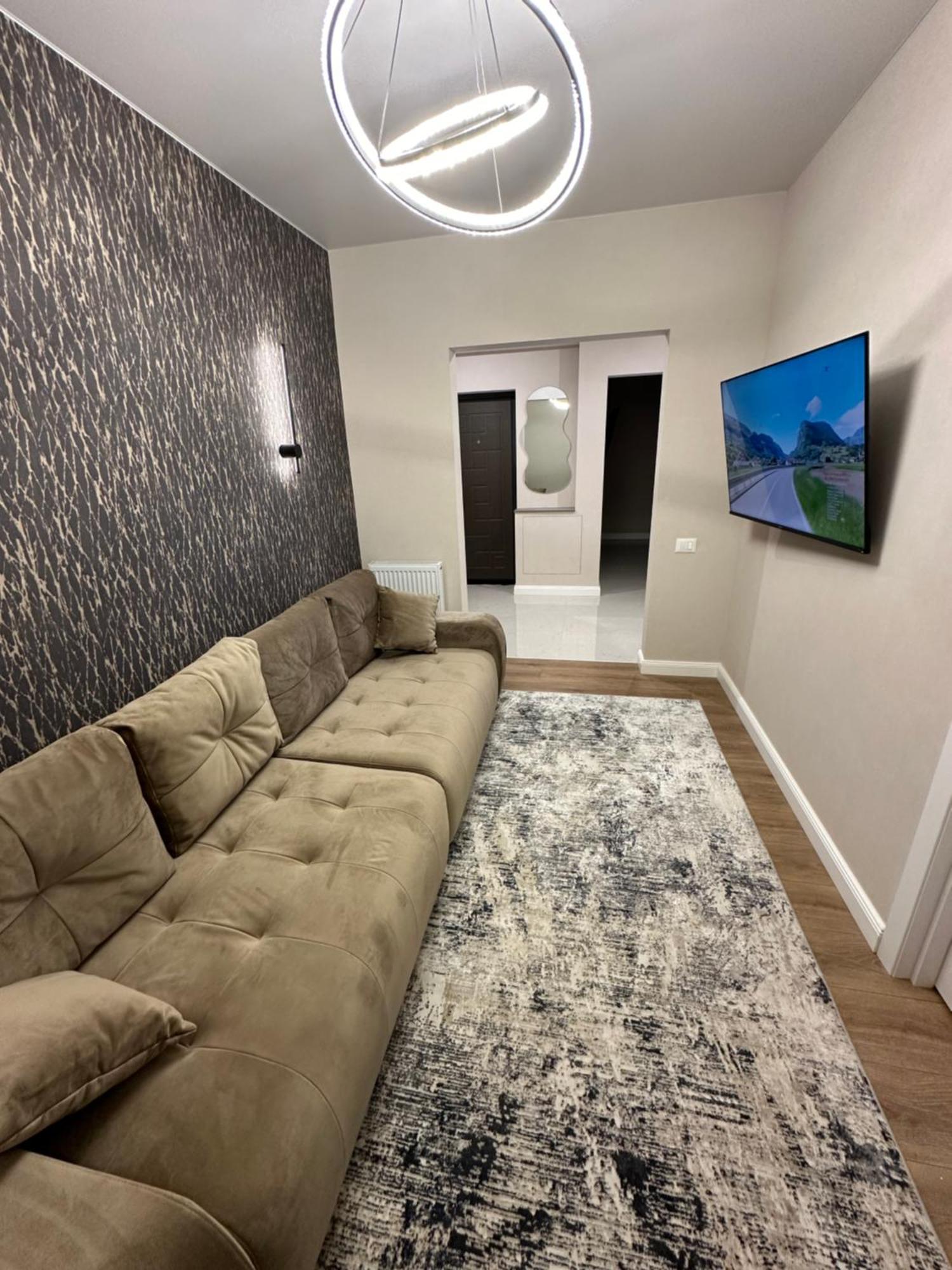 In Center Of Anestiade Apartament